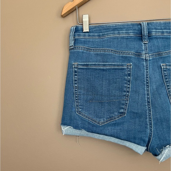 {American Eagle} Next Level Stretch High-Rise Shortie Jean Shorts in Blue - 10 - Picture 5 of 12